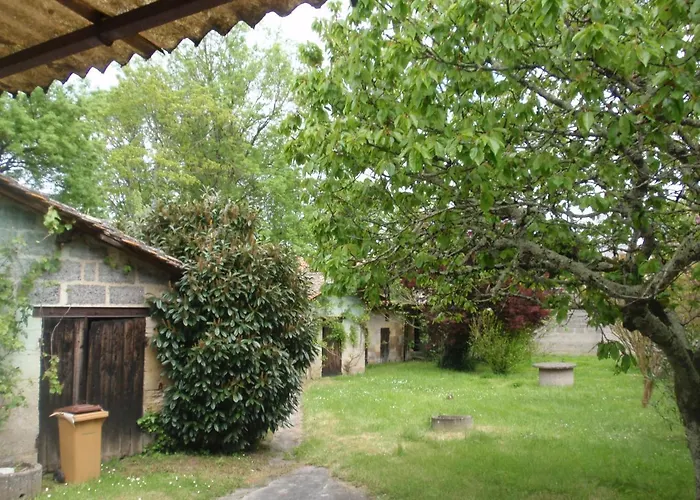 La Maison D'alienor * Saint-Medard-de-Guizieres